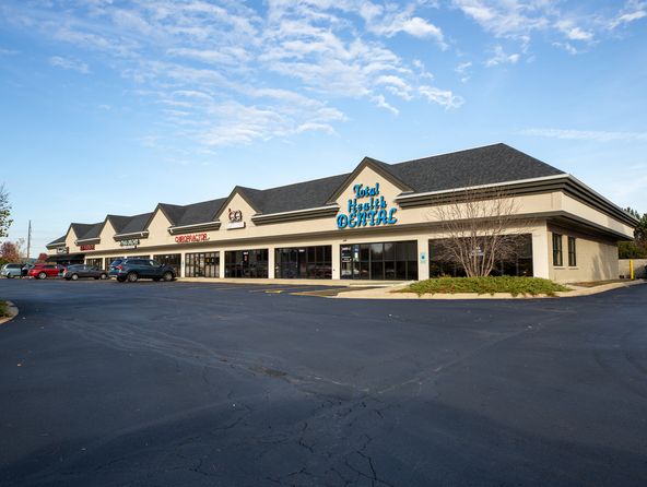 2460 S. Eola Rd, Aurora, IL 60503
